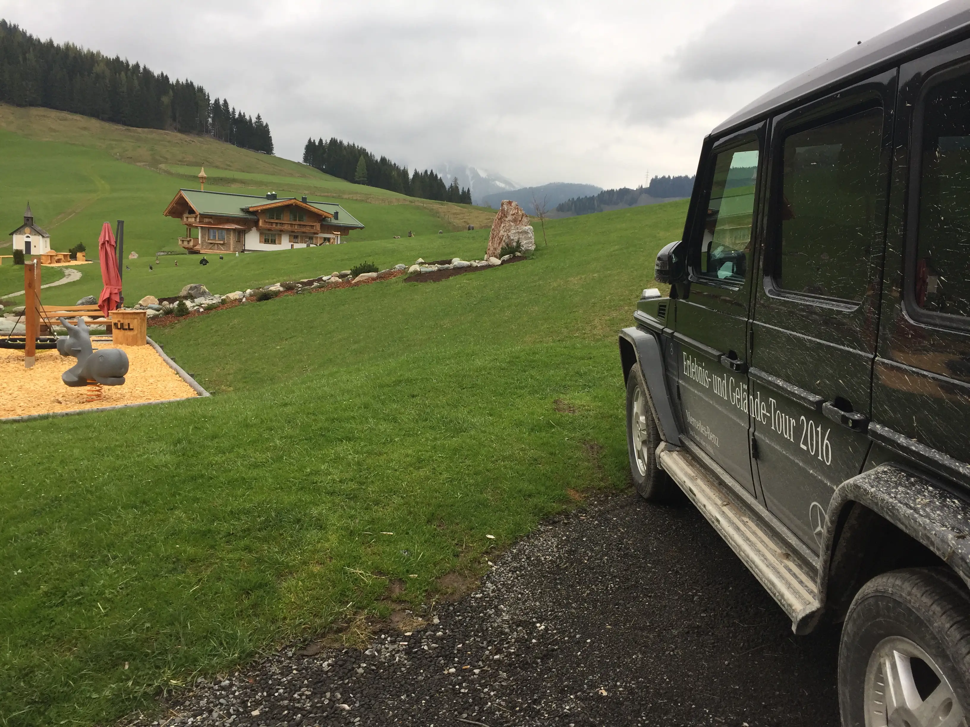 Kundenausfahrt mit Off-Road und Hüttenspektakel - sachkundiger Begleiter