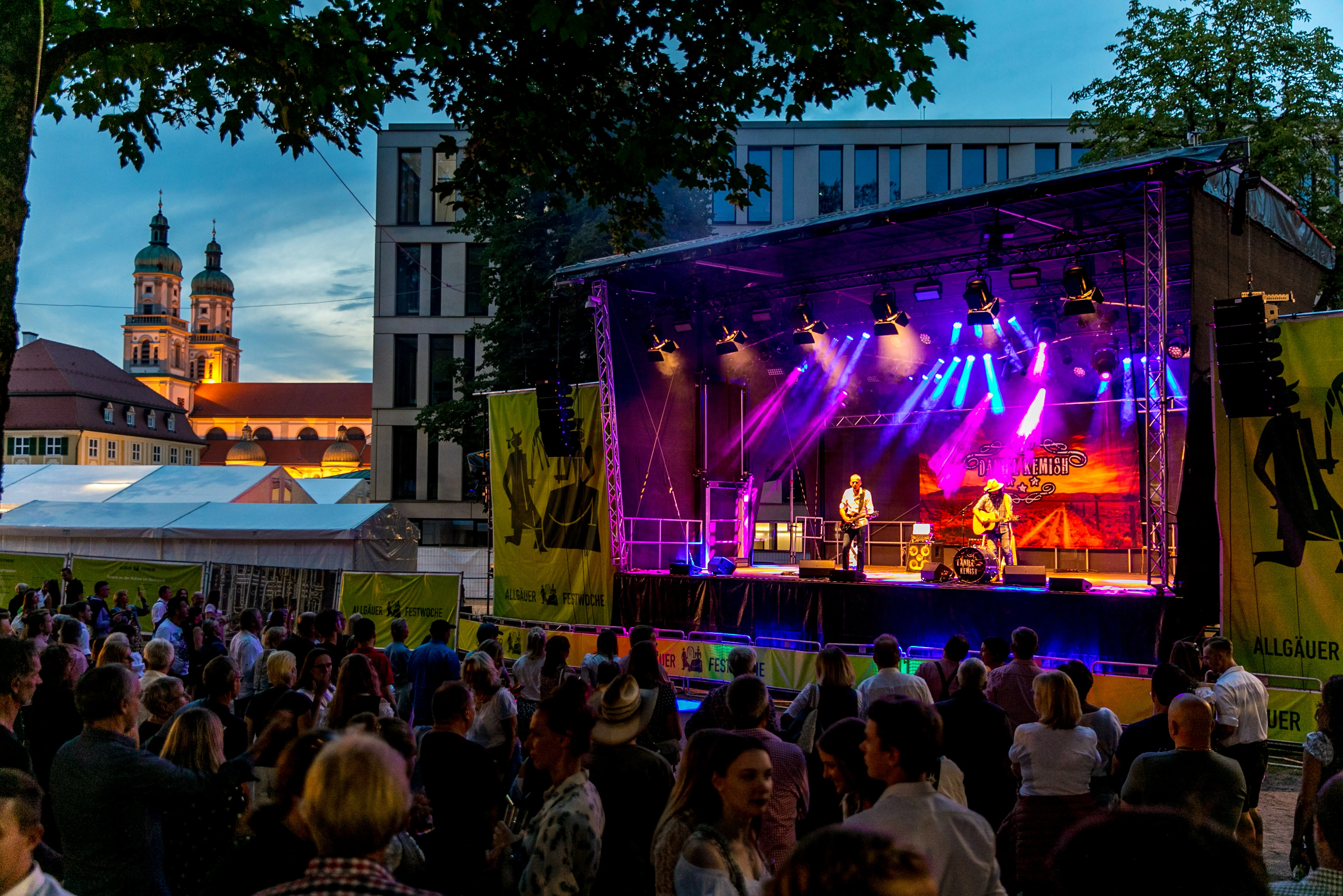 Allgäuer Festwoche geplant und organisiert von hundert 25 plus Allgäuer Festwoche geplant und organisiert von hundert 25 plus