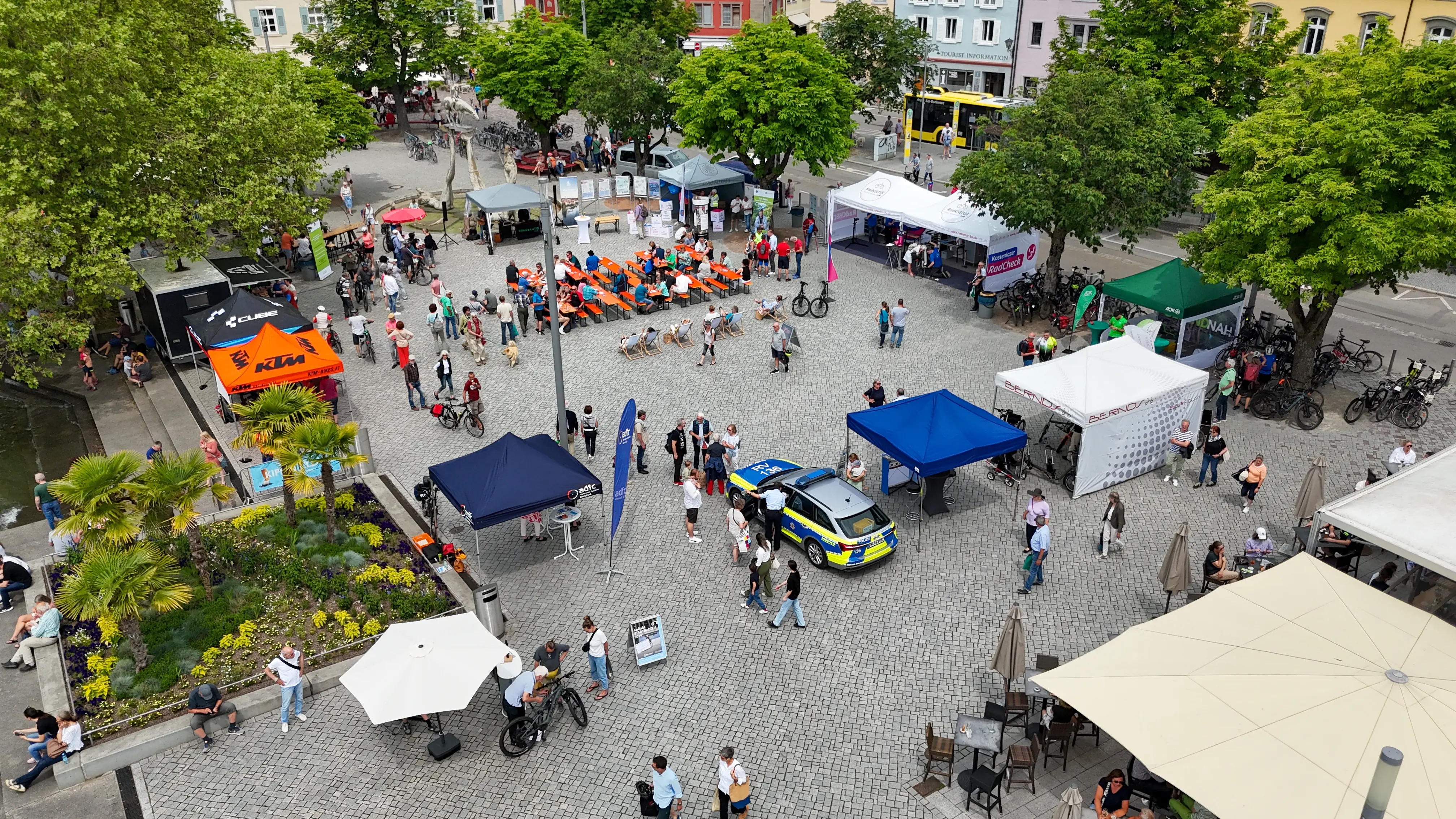 Ein event organisiert von der hundert 25 plus GmbH Ein event organisiert von der hundert 25 plus GmbH
